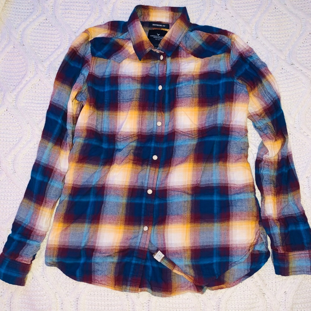 Women’s Boyfriend Fit American Eagle Flannel.